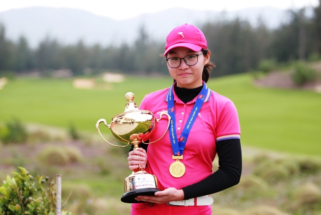 Chiến thắng xứng đáng dành cho golfer 14 tuổi