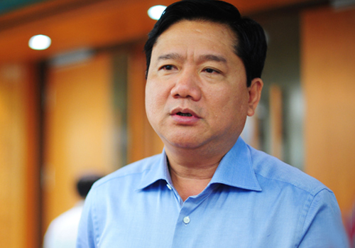 Ông Đinh La Thăng sau khi rời  PVN đã làm Bộ trưởng Giao thông Vận tải, Bí thư Thành uỷ TP HCM