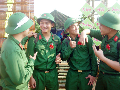 Thanh niên huyện Trảng Bom tòng quân năm 2017.