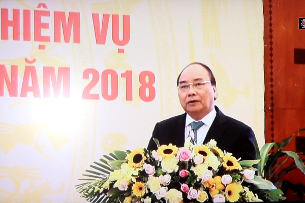Thủ tướng Chính phủ Nguyễn Xuân Phúc phát biểu tại hội nghị (ảnh chụp màn hình).