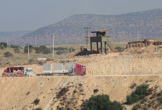 Quang cảnh khu vực Afrin trên biên giới Syria - Thổ Nhĩ Kỳ ngày 9/6/2017. (Nguồn: AFP/TTXVN)