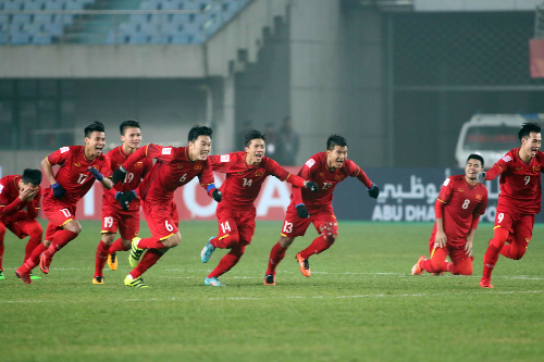 Truyền thông và cầu thủ Qatar đánh giá cao U.23 Việt Nam trước cuộc đấu bán kết giải U.23 châu Á vào chiều nay 23-1. Trong ảnh: Các cầu thủ U.23 Việt Nam ăn mừng chiến thắng trước U.23 Iraq.