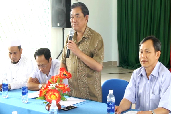 đồng chí Huỳnh Văn Tới – ủy viên Ban thường vụ Tỉnh ủy- Chủ tịch UBMTTQVN
