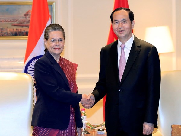 Chủ tịch nước Trần Đại Quang tiếp Nguyên Chủ tịch đảng Quốc đại Sonia Gandi. (Ảnh: Nhan Sáng/TTXVN)