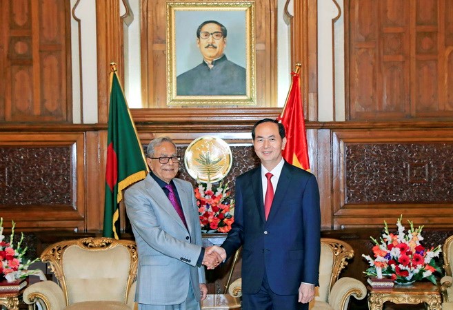 Chủ tịch nước Trần Đại Quang hội kiến với Tổng thống Bangladesh Mohammad Abdul Hamid. (Ảnh: Nhan Sáng/TTXVN)