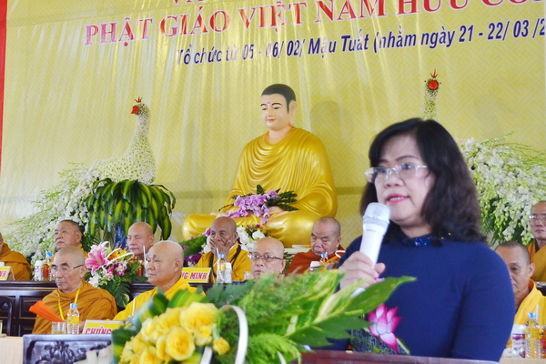 Đồng chí Nguyễn Hòa Hiệp, Phó chủ tịch UBND tỉnh phát biểu tại buổi lễ.