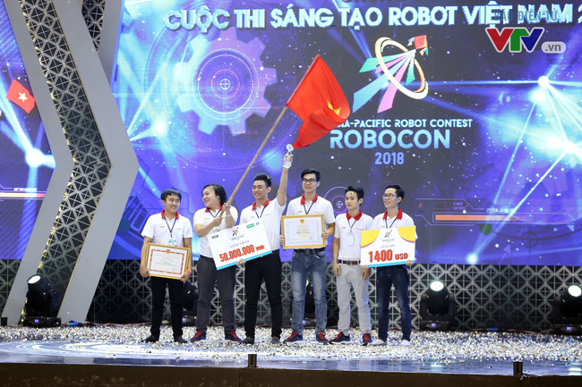 Đội LH - ATM (Đại học Lạc Hồng) giành ngôi vô địch