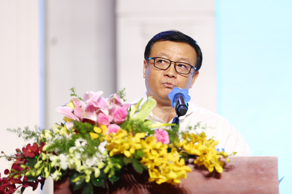 Ông Nguyễn Thế Hưng, Phó giám đốc phòng VCCI Hồ Chí Minh phát biểu tại buổi giao lưu
