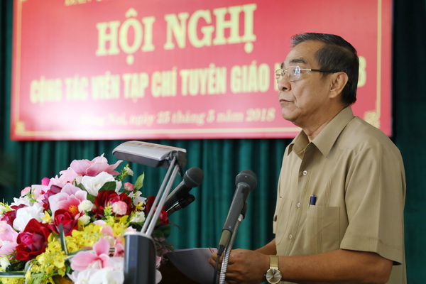 Phó bí thư thường trực Tỉnh ủy Trần Văn Tư phát biểu tại hội nghị (7)