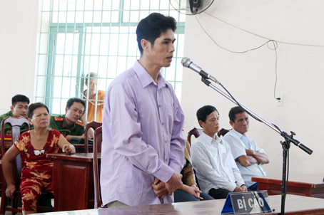 Bị cáo Lưu Văn Hải tại phiên tòa xét xử lưu động tại xã Hiệp Phước (huyện Nhơn Trạch).