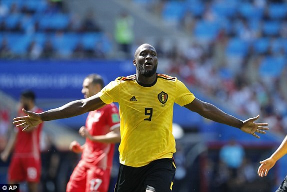 Lukaku lập cú đúp cho tuyển Bỉ.