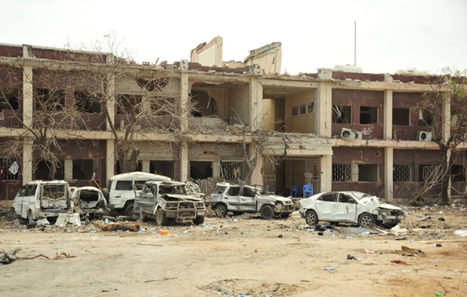 Hiện trường một vụ đánh bom liều chết tại Mogadishu, Somalia. (Nguồn: AFP/TTXVN)