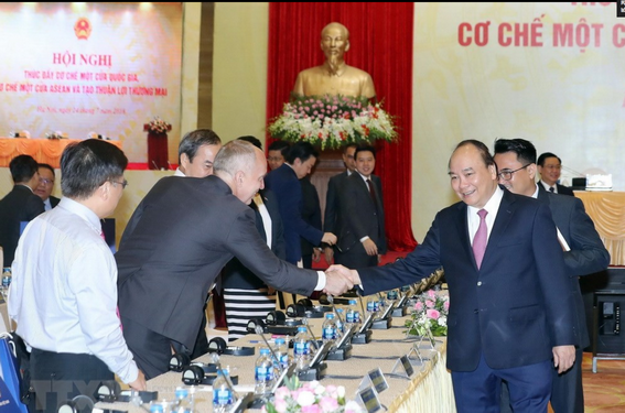 Thủ tướng Nguyễn Xuân Phúc và các đại biểu tham dự hội nghị Ảnh Thống Nhất TTXVN