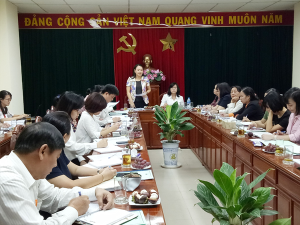 Ủy viên Trung ương Đảng, Chủ tịch Trung ương Hội Phụ nữ Việt Nam Nguyễn Thị Thu Hà phát biểu tại buổi làm việc.