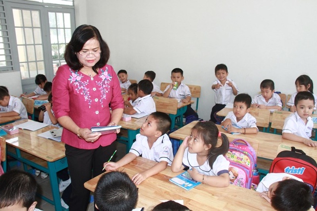 (ĐN)-Đó là nhấn mạnh của Phó chủ tịch UBND tỉnh Nguyễn Hòa Hiệp khi đến kiểm tra công tác chuẩn bị cho năm học mới tại Trường tiểu học Nguyễn Thái Học (phường Trảng Dài, TP.Biên Hòa) vào ngày 24-8.