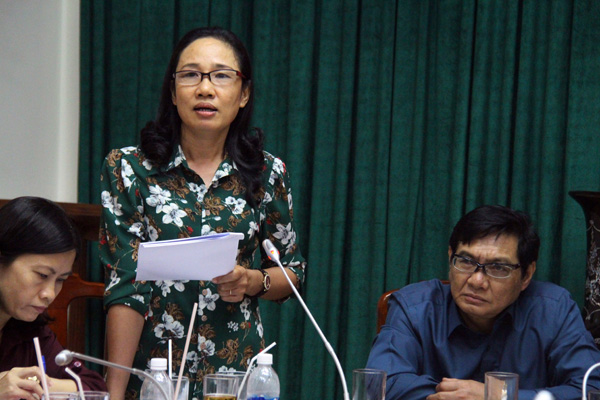 Bà Nguyễn Thị Nga, Chủ tịch HĐND huyên, Tổ trưởng Tổ đại biểu HĐND tỉnh đơn vị huyện Trảng Bom phát biểu tại buổi giám sát.