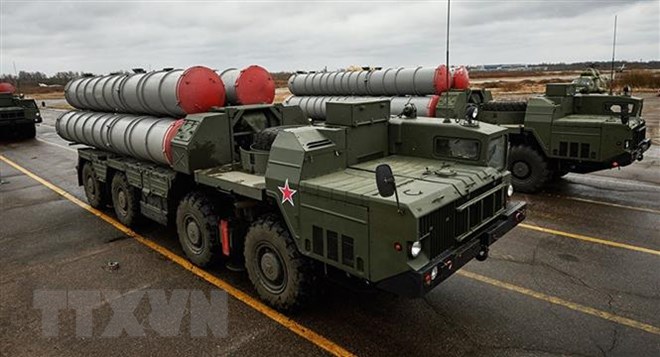 Hệ thống phòng thủ tên lửa S-300 của Nga được chuyển tới Syria. (Ảnh: Sputnik/TTXVN)