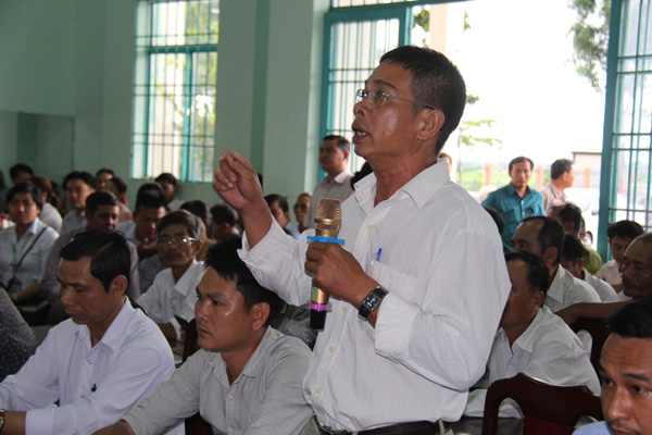 Cử tri huyện Xuân Lộc phát biểu ý kiến.