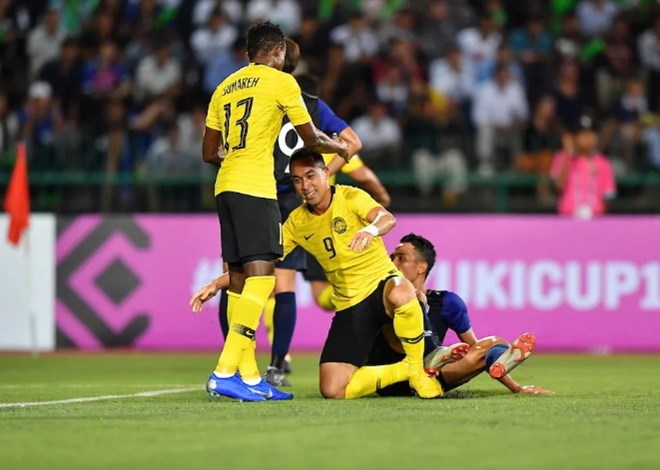 Niềm vui của các cầu thủ Malaysia sau bàn mở tỷ số của Talaha. (Nguồn: foxsports)
