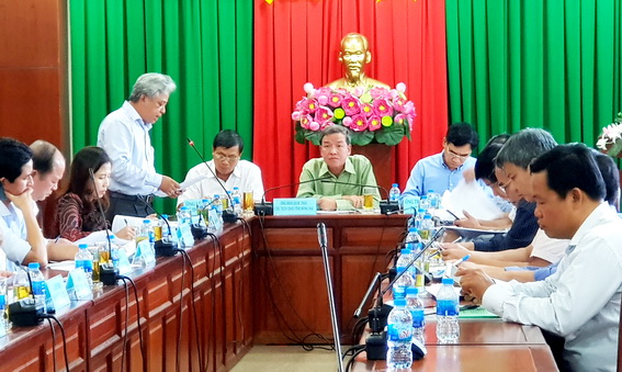 Chủ tịch UBND TP.Biên Hòa Phạm Anh Dũng báo cáo 8 dự án trọng điểm của thành phố