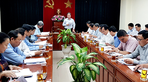 Phó chủ tịch UBND tỉnh Nguyễn Quốc Hùng chủ trì buổi làm việc