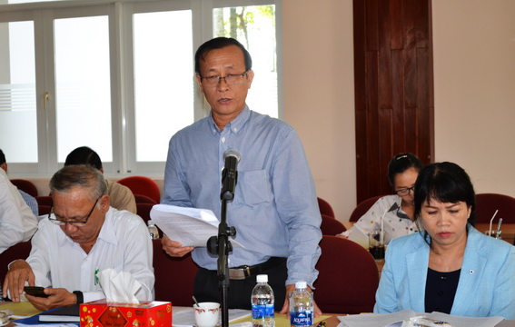 Trưởng ban Tổ chức Đảng ủy Tổng công ty cao su Đồng Nai Lê Văn Cường, báo cáo những kết quả đạt được năm 2018