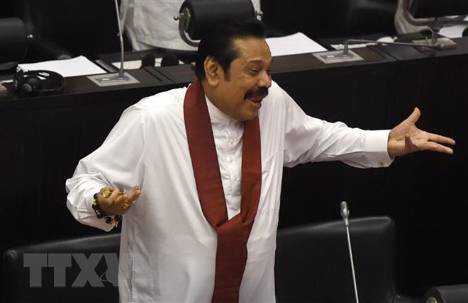 Thủ tướng Sri Lanka Mahinda Rajapakse phát biểu tại cuộc họp Quốc hội ở Colombo ngày 19-11-2018. (Nguồn: AFP/TTXVN)