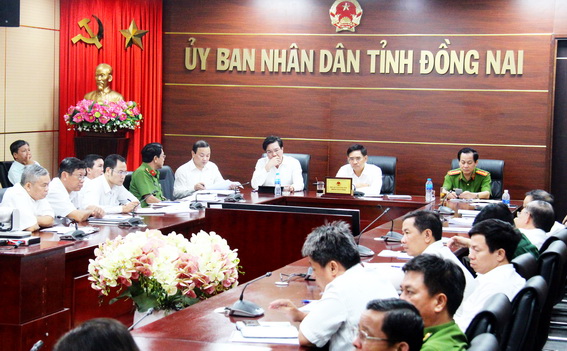 Phó chủ tịch UBND tỉnh Trần Văn Vĩnh chủ trì tại điểm cầu Đồng Nai