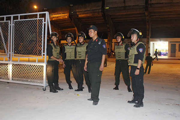 Lực lượng Công an tỉnh tổ chức tuần tra, kiểm soát tại Sân vận động Đồng Nai trong đêm giao thừa Tết Nguyên đán 2019