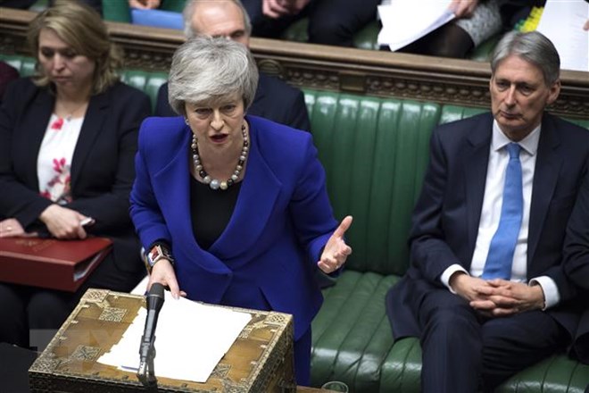Thủ tướng Anh Theresa May (phía trước) trong phiên họp tại Hạ viện ngày 30-1-2019. (Nguồn: THX/TTXVN)