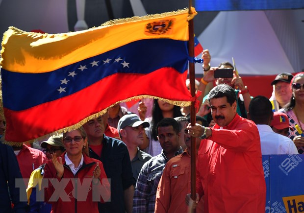 Tổng thống Venezuela Nicolas Maduro tham gia cuộc tuần hành ủng hộ Chính phủ ở Caracas ngày 23-2-2019. (Nguồn: THX/ TTXVN)