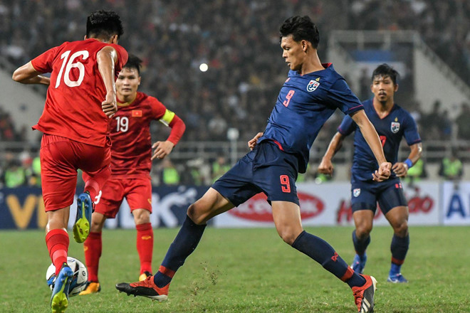 U.22 Thái Lan (phải) thua đậm 0-4 trước Việt Nam ở vòng loại U.22 châu Á 2020