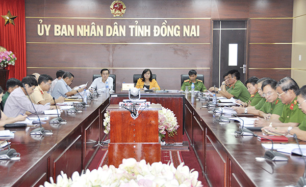 Tại điểm cầu hội nghị trực tuyến ở Đồng Nai do Phó chủ tịch UBND tỉnh Nguyễn Hòa Hiệp chủ trì.