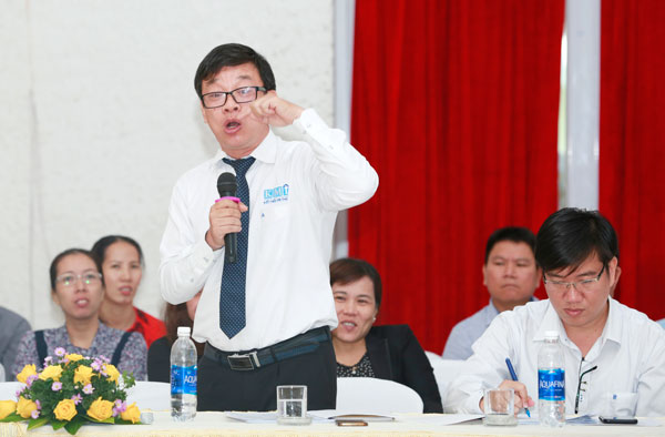 TS. Nguyễn Thanh Tùng, Viện trưởng Viện quản trị tri thức KMI TP.Hồ Chí Minh phát biểu tại buổi tọa đàm