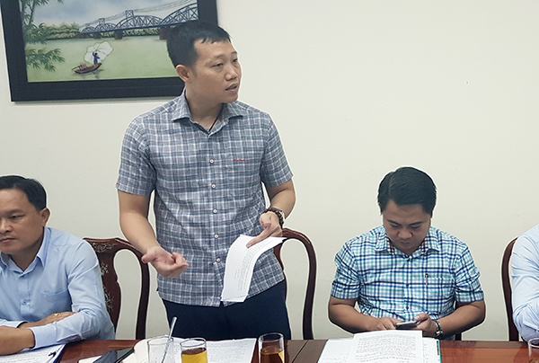 Lãnh đạo UBND huyện Long Thành chia sẻ một số vướng mắc trong công tác lập hồ sơ đấu thầu đo đạc, kiểm đếm đất... trong vùng dự án.
