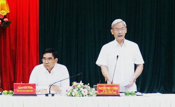 "Nóng" về dịch bệnh heo; xử lý vi phạm đất đai và môi trường