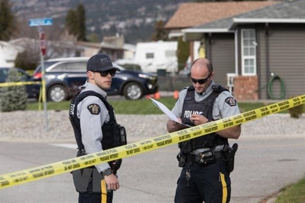 Cảnh sát Canada phong tỏa hiện trường một vụ xả súng. (Ảnh: THE CANADIAN PRESS/TTXVN)