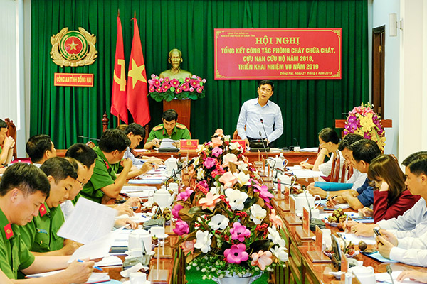 Ủy viên Ban thường vụ Tỉnh ủy, Phó Chủ tịch UBND tỉnh Trần Văn Vĩnh yêu cầu các địa phương, cơ quan có liên quan cần tập trung tuyên truyền có trọng điểm. 