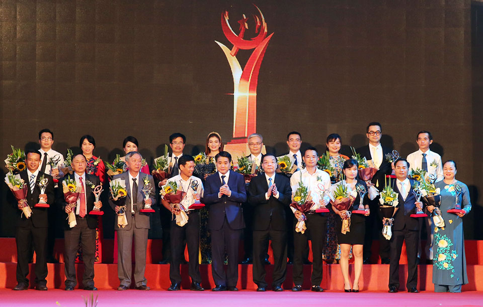 Các doanh nghiệp đạt Giải thưởng Chất lượng quốc gia 2018. Ảnh: VGP/Đình Nam