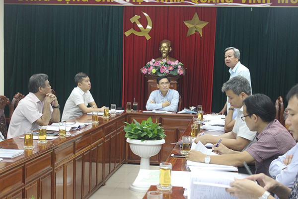 Phó chủ tịch UBND tỉnh Trần Văn Vĩnh chủ trì cuộc họp 