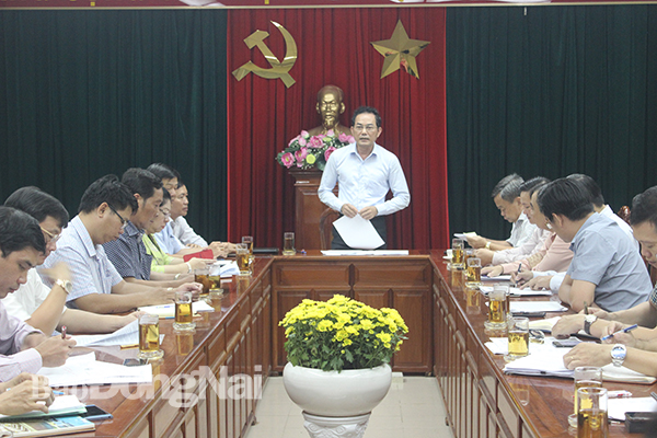  Phó chủ tịch UBND tỉnh Võ Văn Chánh chủ trì buổi làm việc
