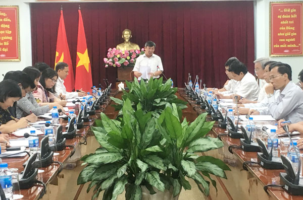 Phó bí thư thường trực Tỉnh ủy Hồ Thanh Sơn kết luận hội nghị