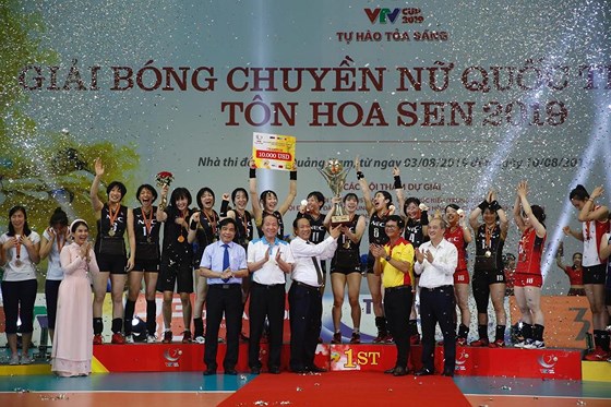 ĐT Việt Nam giành á quân giải bóng chuyền VTV Cup Tôn Hoa Sen 2019