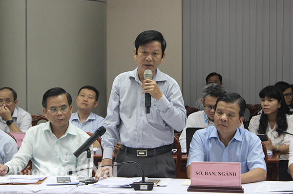 Phó giám đốc Sở Tài nguyên- môi trường Nguyễn Ngọc Hưng trả lời những vấn đề liên quan đất đai