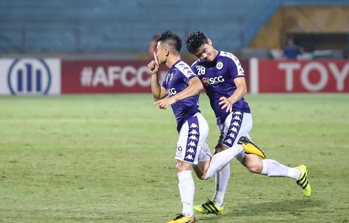 Quang Hải tỏa sáng rực rỡ trong trận đấu với Altyn Asyr tại AFC Cup (Ảnh: Nguyên An/Vietnam+)