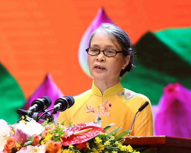  Bà Hoàng Thị Nữ, nguyên cán bộ Bảo tàng Hồ Chí Minh, phát biểu tại lễ kỷ niệm. (Ảnh: Phương Hoa/TTXVN)