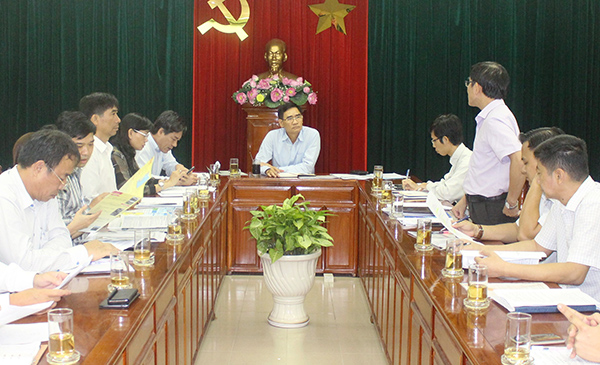 Phó chủ tịch UBND tỉnh Trần Văn Vĩnh chủ trì cuộc họp