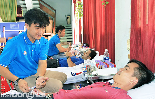 Đoàn viên thanh niên TP.Biên Hòa tham gia hiến máu tình nguyện ngày 17-9