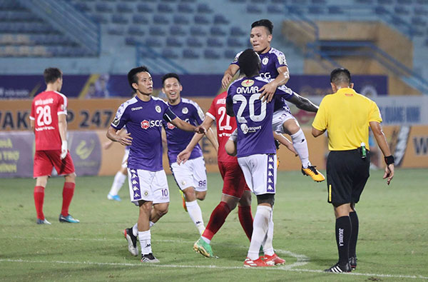 Theo lịch thi đấu, CLB Hà Nội sẽ đá hai trận chung kết liên khu vực vào ngày 25-9 và 2-10, do đó VFF và VPF buộc phải một lần nữa dời lịch thi đấu V.League