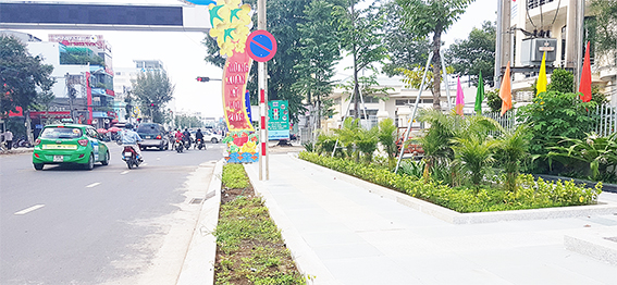  Một góc không gian xanh trên vỉa hè đường Hà Huy Giáp (TP.Biên Hòa) 